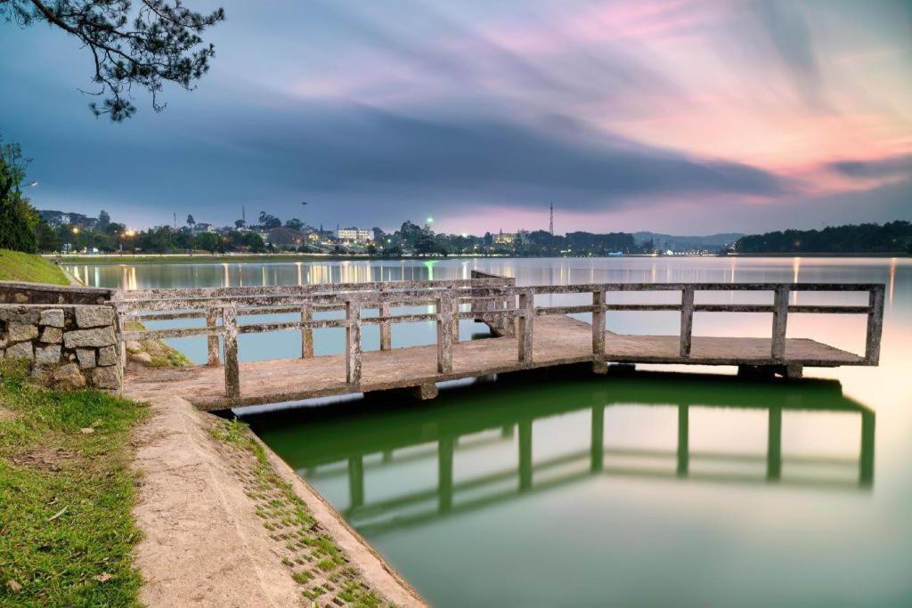 Dalat Old Market Town Bagian luar foto