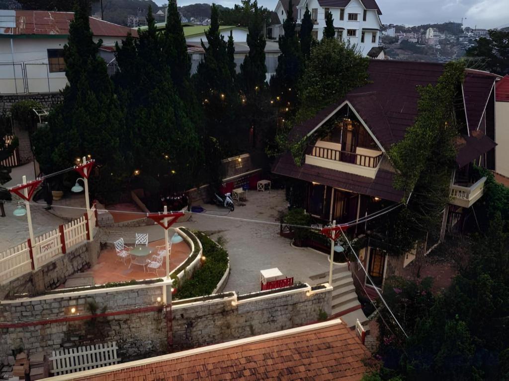 Dalat Old Market Town Bagian luar foto